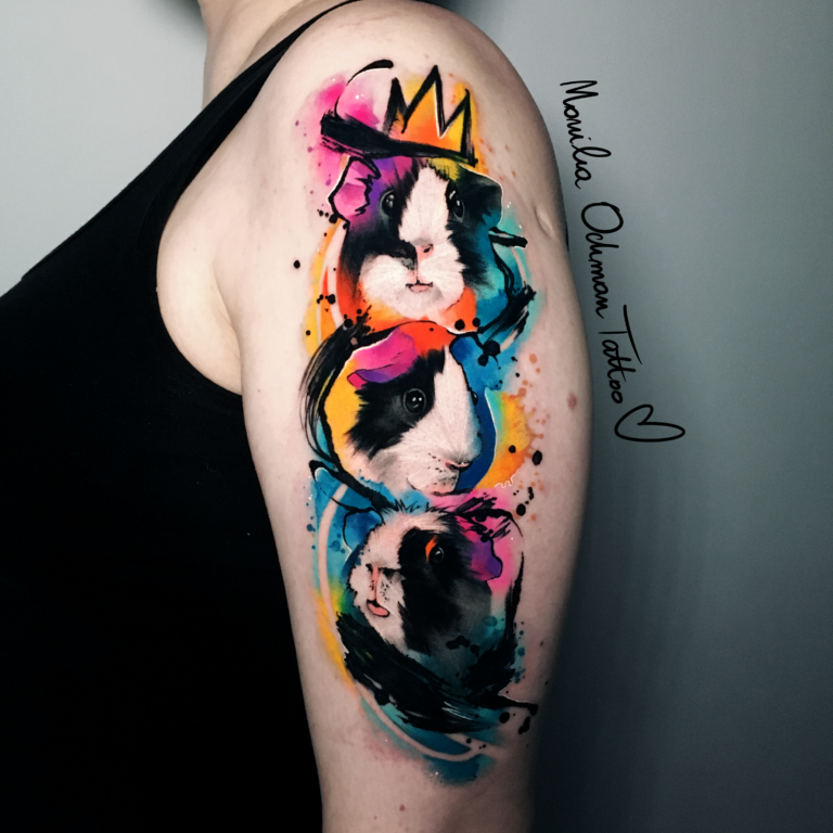 Tatuaż realistyczno-malarski świnek morskich autorstwa Moniki Ochman Tattoo z Łodzi